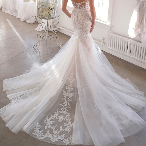 Blue By Enzoani ONELIA Size 8 - Picture 2 of 8